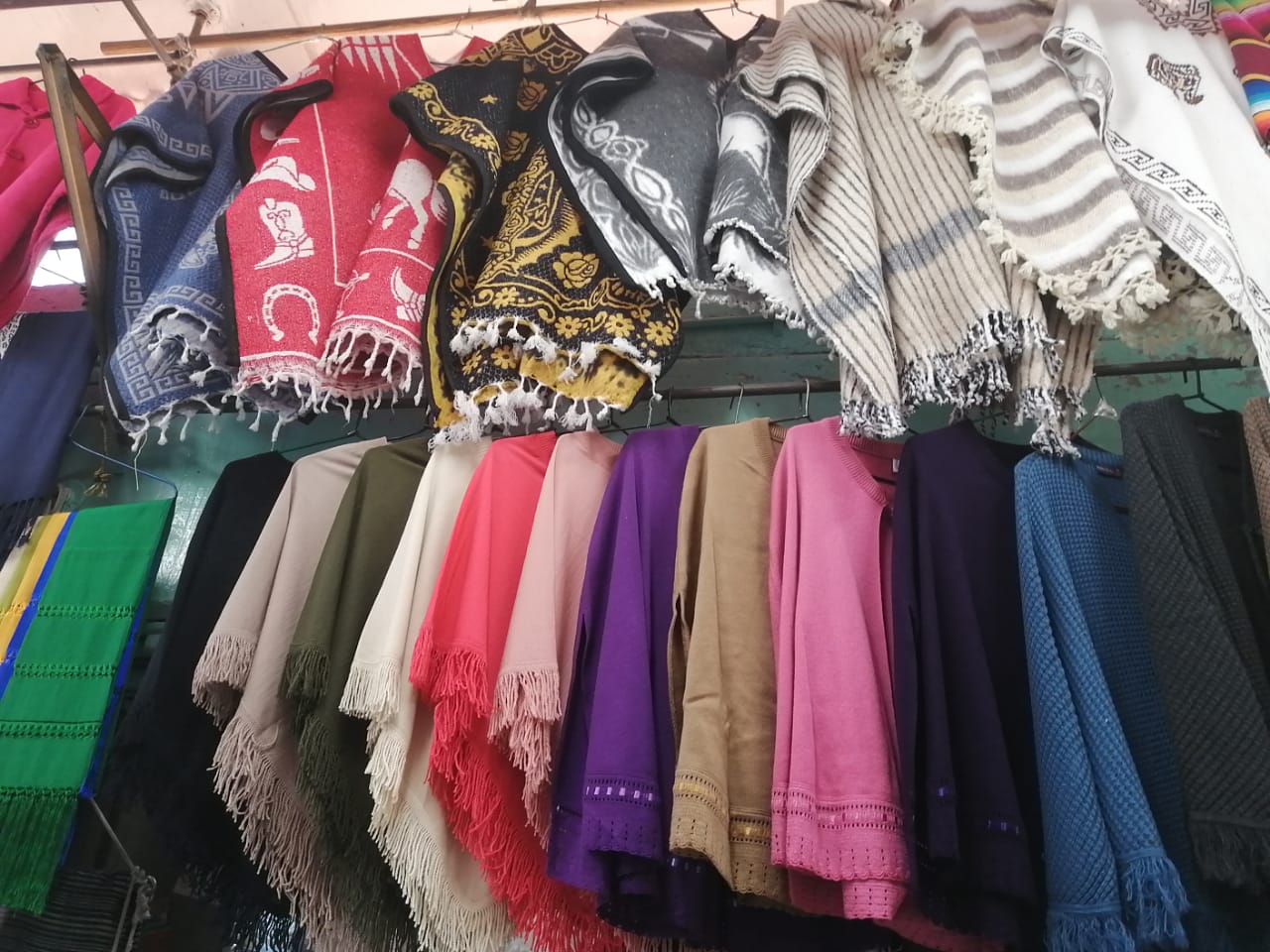 Mercado Mixcalco - Colchas Milán